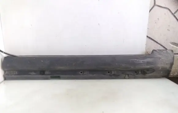 Volvo S60 Side skirt front trim 