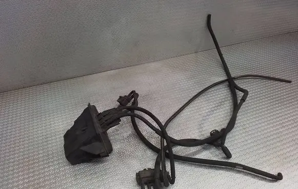 Vacuum air tank