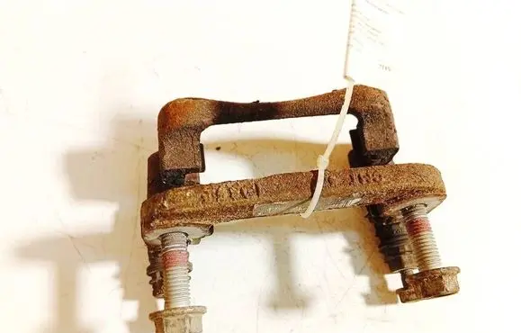 Opel Insignia A Rear brake caliper 