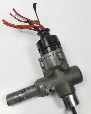 Mercedes-Benz COMPAKT W115 Ignition lock
