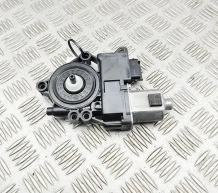 KIA Niro Front door window regulator motor 82460AT100 F00S1W2426