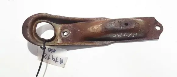 Toyota Avensis T250 Engine mounting bracket