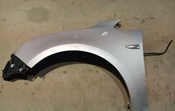 Opel Astra J Fender