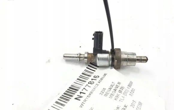 Renault Megane III AdBlue injector M8200769153