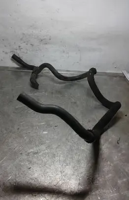 Volkswagen Golf IV Engine coolant pipe/hose 059121107