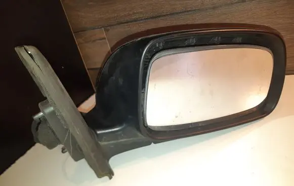 Toyota Corolla E120 E130 Front door electric wing mirror E11015829 E11025829