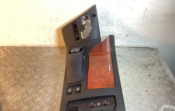 Lexus RX 450H Center console 588030E010 556040E010