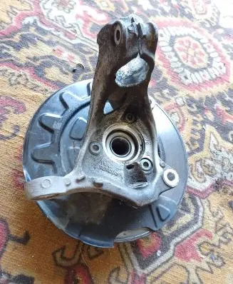Volkswagen PASSAT B8 Front wheel hub spindle knuckle 5Q0407257C