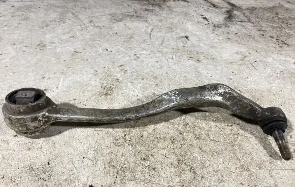 BMW 5 E39 Front control arm 1097184