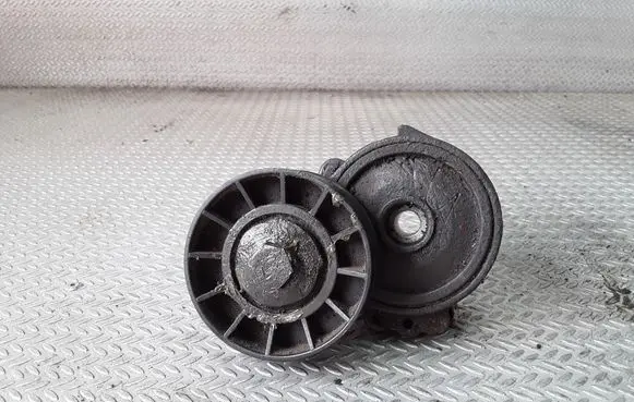 Citroen C5 Generator/alternator belt tensioner