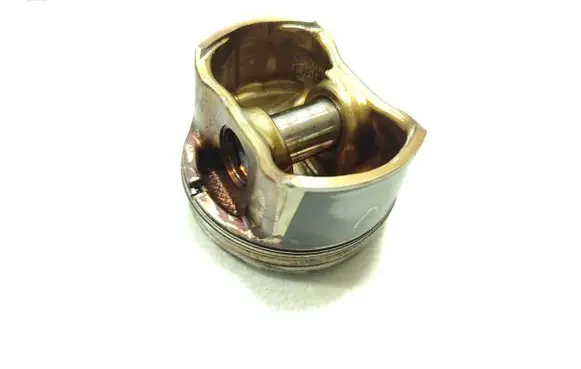 Volkswagen Golf V Piston 