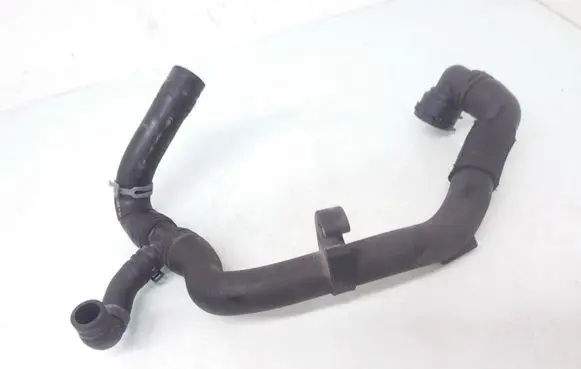 Volkswagen PASSAT B7 Engine coolant pipe/hose 3AA122051A