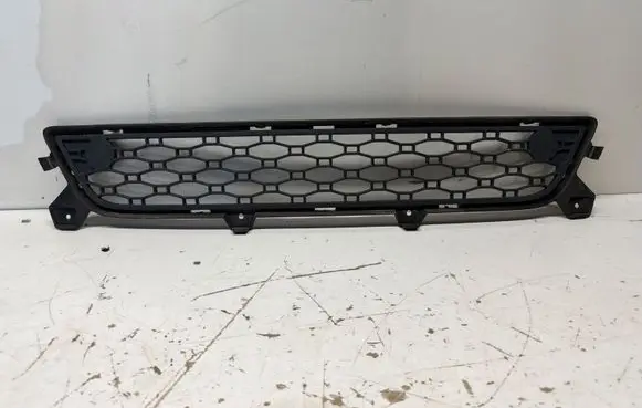 Volvo XC60 Front bumper lower grill 30763423