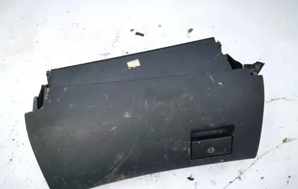 Audi A6 S6 C4 4A Glove box