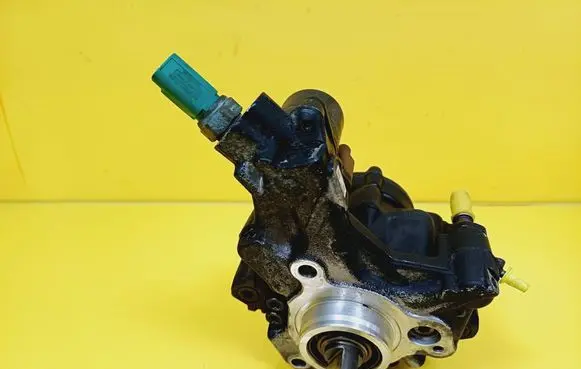 Citroen C4 Grand Picasso Fuel injection high pressure pump 9656391680 9424A000A