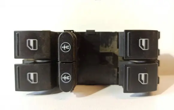 Volkswagen Touareg II Electric window control switch 7NO959857
