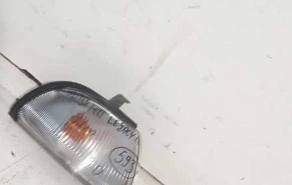 Subaru Legacy Front indicator light