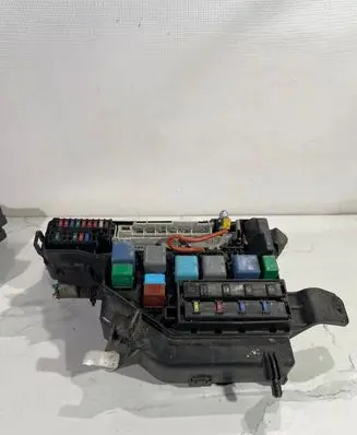 Toyota Prius (XW20) Fuse module