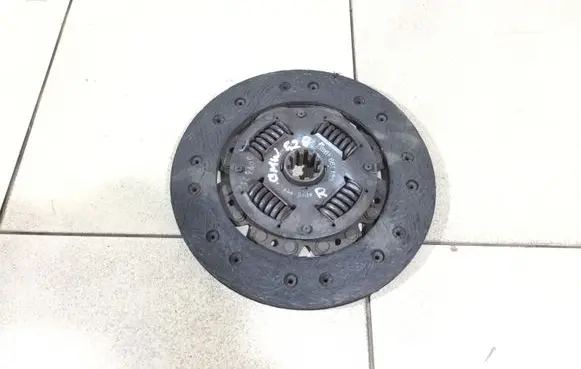 BMW 5 E34 Clutch pressure plate 1861661133