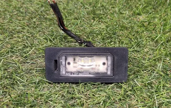 BMW 3 F30 F35 F31 Number plate light 7193293 63267193293