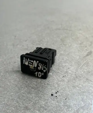 Toyota Avensis T270 Fuel tank opening switch 15C252