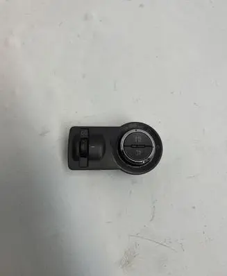 Opel Insignia A Light switch 13268716