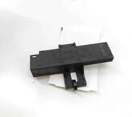 Volkswagen Touareg III Keyless system antenna 4M0907247