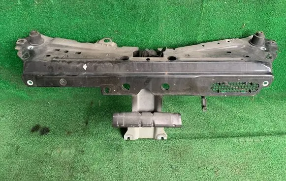Renault Twingo II Radiator support slam panel 