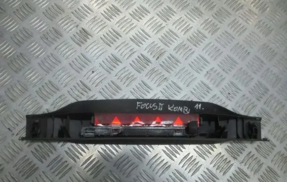 Ford Focus Third/center stoplight