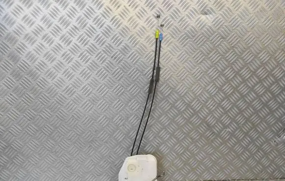 Mitsubishi Space Star Rear door lock 