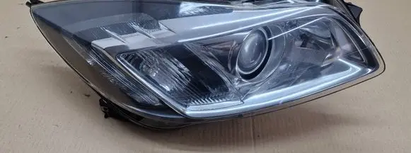 Opel Insignia A Headlight/headlamp 13226793