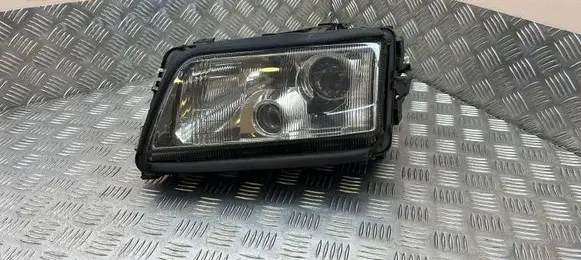 Audi A8 S8 D2 4D Headlight/headlamp 1305219053