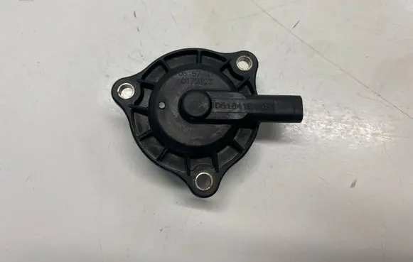 Dodge Challenger Camshaft pulley/ VANOS 05184101AH