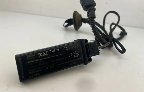 Volkswagen PASSAT CC Tire pressure control unit TSSSG4G5