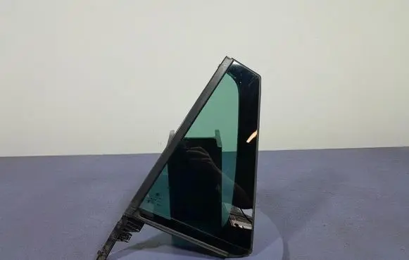 Skoda Kamiq Rear door window glass