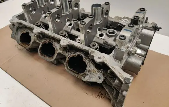 Dodge Durango III Engine head 04893811AF 31971652AH