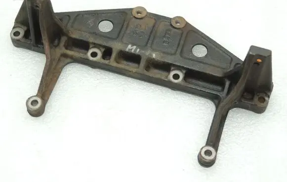 Mitsubishi Pajero EGR valve cooler bracket ME203716