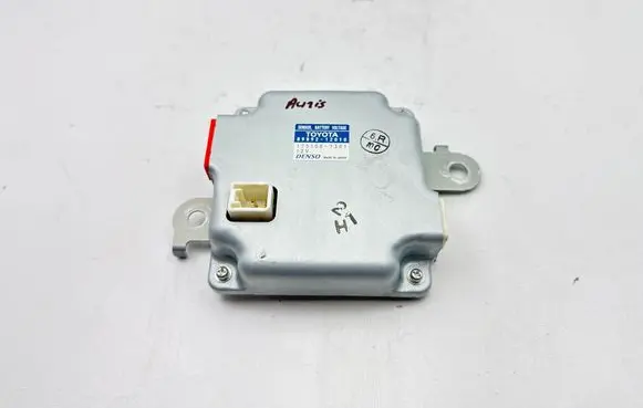 Toyota Auris E180 BSM Control unit 8989212010 1751007301