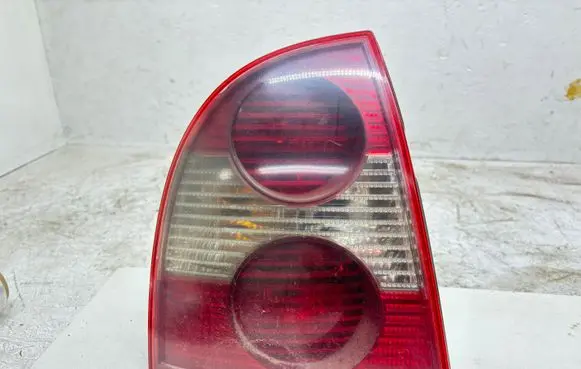 Volkswagen PASSAT B5.5 Rear/tail lights 3B5945095AE