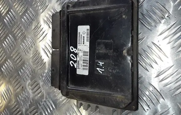 Renault Kangoo I Engine control unit/module S110110001B 8200230495 8200029658