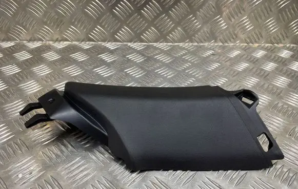Volvo V40 (C) pillar trim 31305357