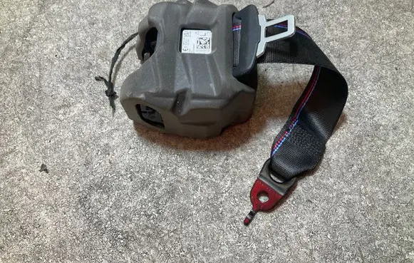 BMW i4 Rear seatbelt 35A0C3F103 L005356 2806P1004023