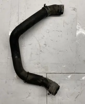 Volkswagen PASSAT B7 Engine coolant pipe/hose 1K0121051