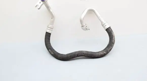 Air conditioning (A/C) pipe/hose