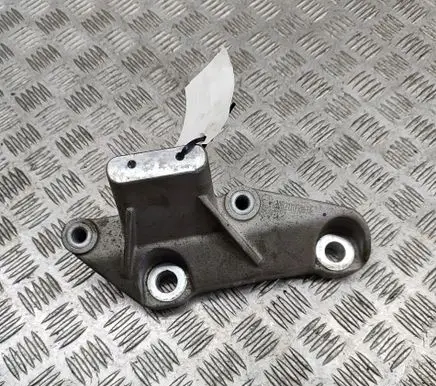 Volvo C40 Engine mounting bracket 31686306