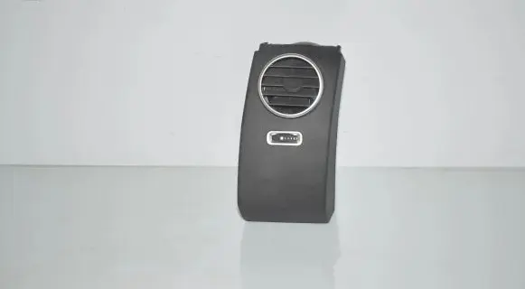 Land Rover Discovery 4 - LR4 Dashboard trim AH22045G10D