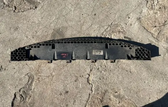 KIA Ceed Front bumper mounting bracket 86560-1H500