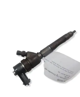 Hyundai i30 Fuel injector 338002A900