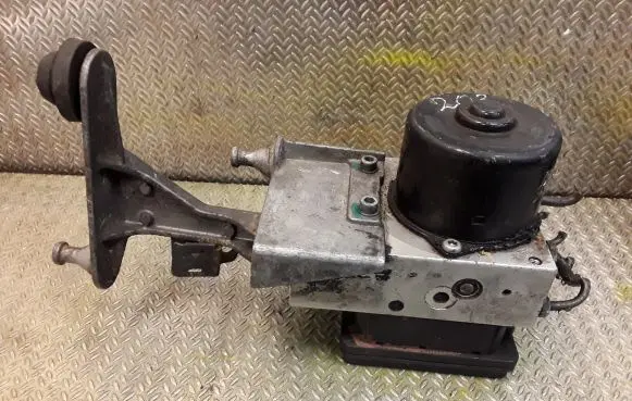 Mercedes-Benz C W203 ABS Pump 0325459132 0044312912