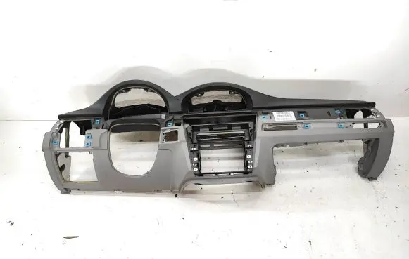 BMW 3 E90 E91 Dashboard 9120329